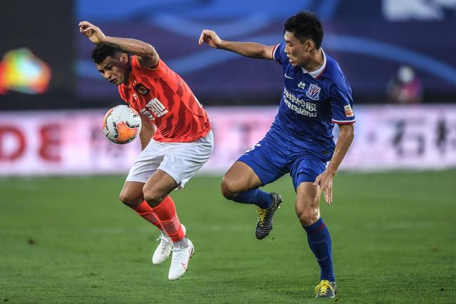 西甲-莱万哑火贝克尔制胜 巴萨0-1皇家社会